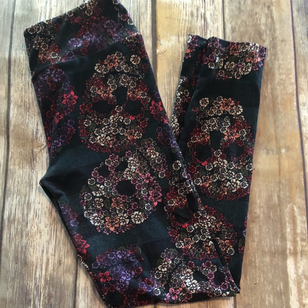Unicorn LuLaRoe Leggings Skull and flowers